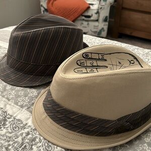 Set of 2 top hats that match! Perfect condition hat 🎩💕perfect for men or women